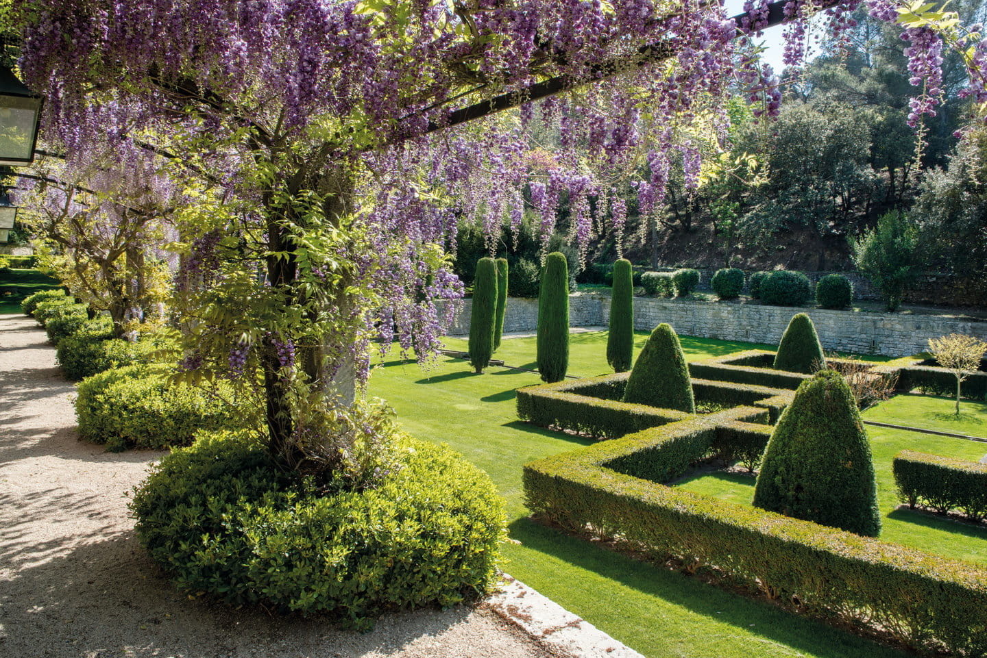 Le Grand Clos: a 17th-century bastide restored by Lafourcade Architecture.